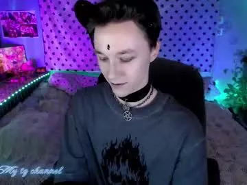 bambi_lu – webcam model profile photo Image 3