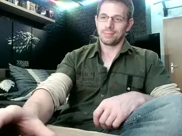 sigmasian – webcam model profile photo Image 2