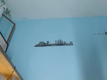 IORio2 – webcam model profile photo Image 7