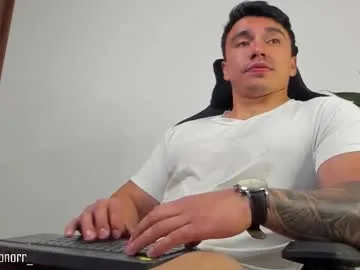 nicky_mart – webcam model profile photo Image 10