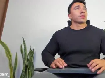 nicky_mart – webcam model profile photo Image 15