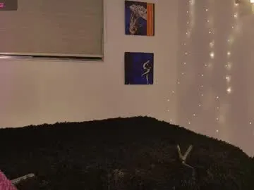 kisapisa434 – webcam model profile photo Image 12