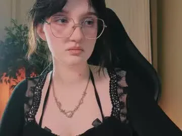 lilith_2025 – webcam model profile photo Image 2