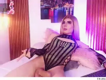 sigmasian – webcam model profile photo Image 4