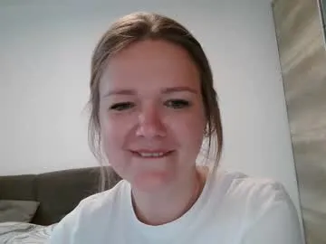 mayadashaaa – webcam model profile photo Image 5