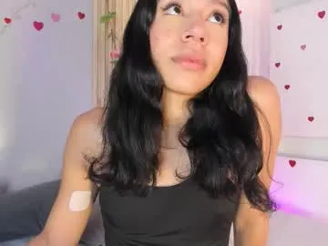 lauraagomezz__ – webcam model profile photo Image 14