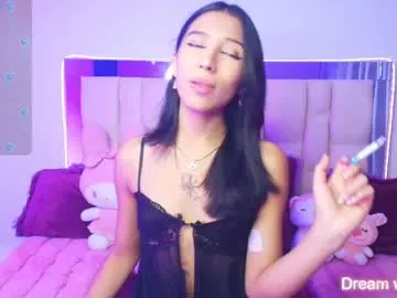 PinkyPai – webcam model profile photo Image 13