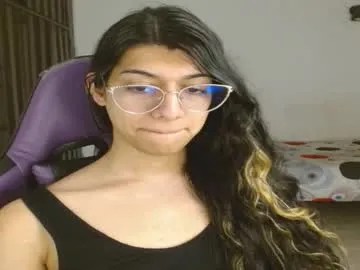 manussa69 – webcam model profile photo Image 13