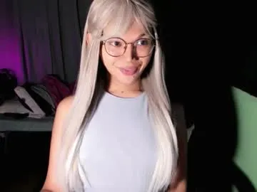 hina_porn – webcam model profile photo Image 18