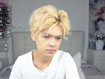 Donovan_Desmond – webcam model profile photo Image 10