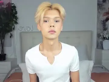 Donovan_Desmond – webcam model profile photo Image 7