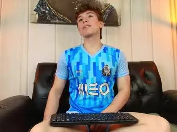 wesides – webcam model profile photo Image 8