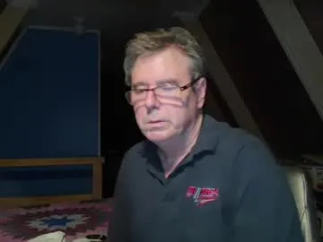 skylerflexes – webcam model profile photo Image 19