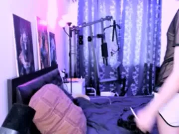 Bikergirl_97 – webcam model profile photo Image 6