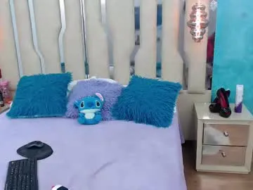 IORio2 – webcam model profile photo Image 9