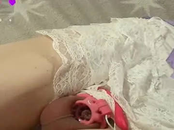 boywithbug – webcam model profile photo Image 10