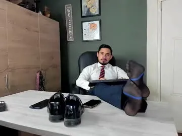 Lovebirdss – webcam model profile photo Image 11