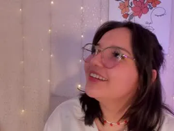 little_effy18_ – webcam model profile photo Image 7