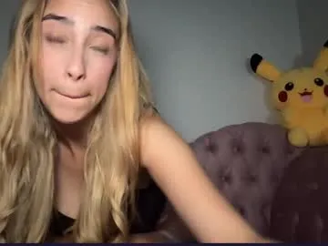 Rinamay_ – webcam model profile photo Image 11