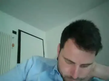 Taanni – webcam model profile photo Image 2