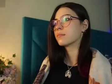 alana15 – webcam model profile photo Image 15