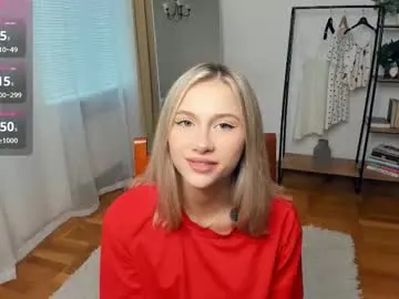 Alliina-leee – webcam model profile photo Image 3