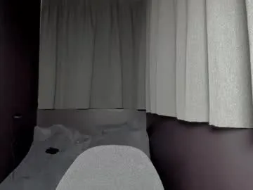 IORio2 – webcam model profile photo Image 13