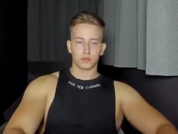 IORio2 – webcam model profile photo Image 17