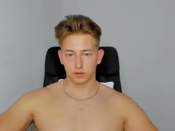 IORio2 – webcam model profile photo Image 19