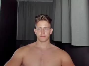 IORio2 – webcam model profile photo Image 4