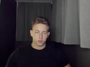 IORio2 – webcam model profile photo Image 8