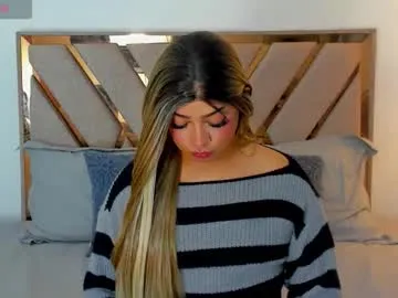 IORio2 – webcam model profile photo Image 14