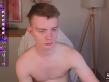 little_daniell – webcam model profile photo Image 2