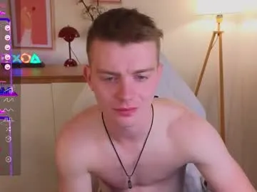 little_daniell – webcam model profile photo Image 3