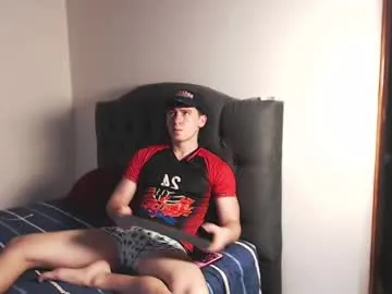 little_effy18_ – webcam model profile photo Image 11