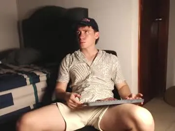 little_effy18_ – webcam model profile photo Image 13