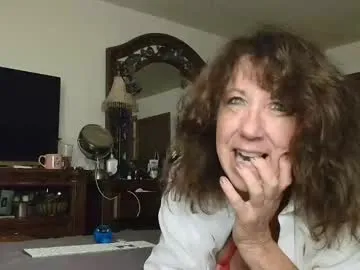 hidden_gold_milf Image 2