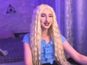 Alicatcua_ – webcam model profile photo Image 5