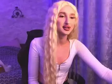 Alicatcua_ – webcam model profile photo Image 7