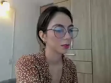 saelivrae – webcam model profile photo Image 6