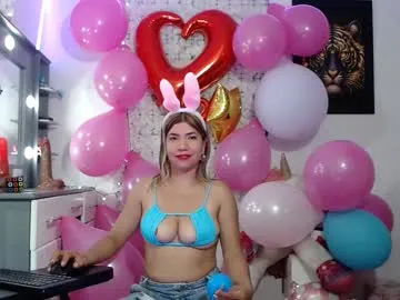 mayadashaaa – webcam model profile photo Image 3