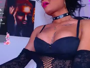 naty_lux19 – webcam model profile photo Image 12