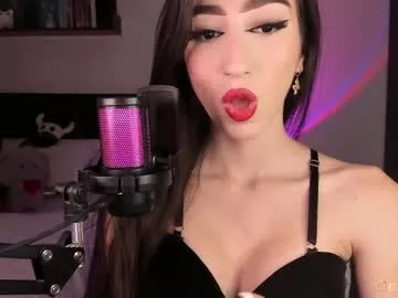 krisneal – webcam model profile photo Image 7