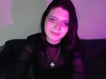 hina_porn – webcam model profile photo Image 3