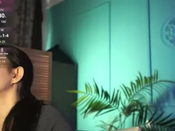 lunar_sofia – webcam model profile photo Image 17