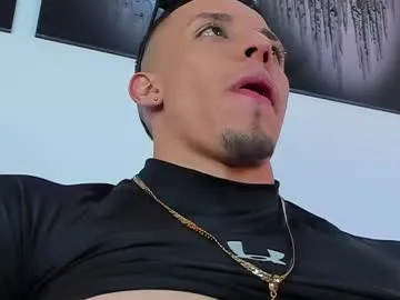 octavarium211 – webcam model profile photo Image 17