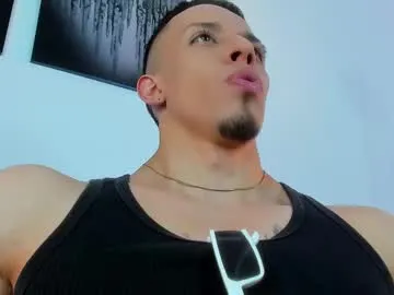 octavarium211 – webcam model profile photo Image 9