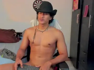 octavarium211 – webcam model profile photo Image 13
