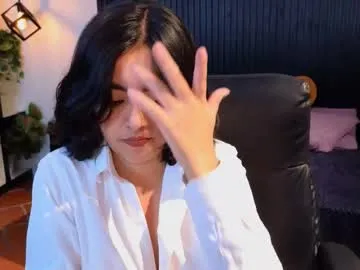 deyvessa – webcam model profile photo Image 11