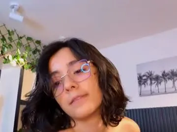 deyvessa – webcam model profile photo Image 5